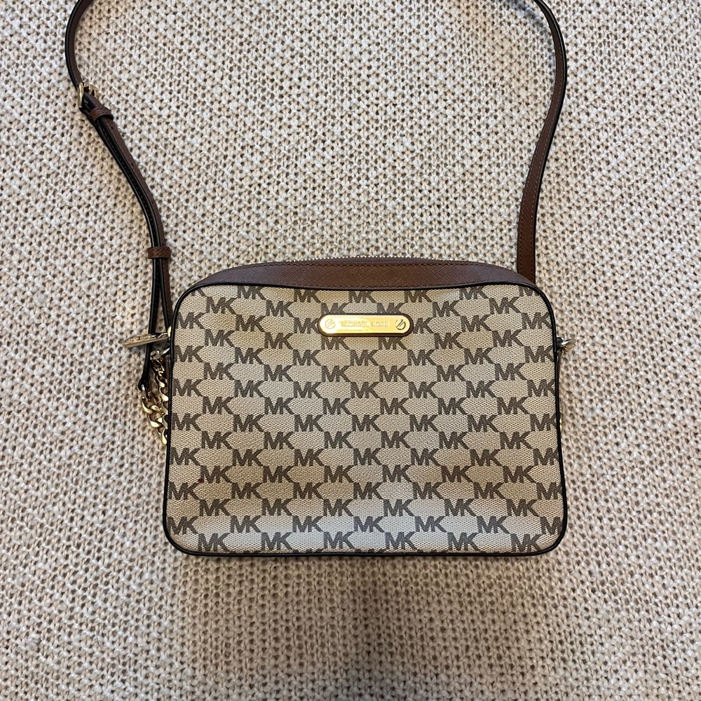 Michael Kors purse in great condition